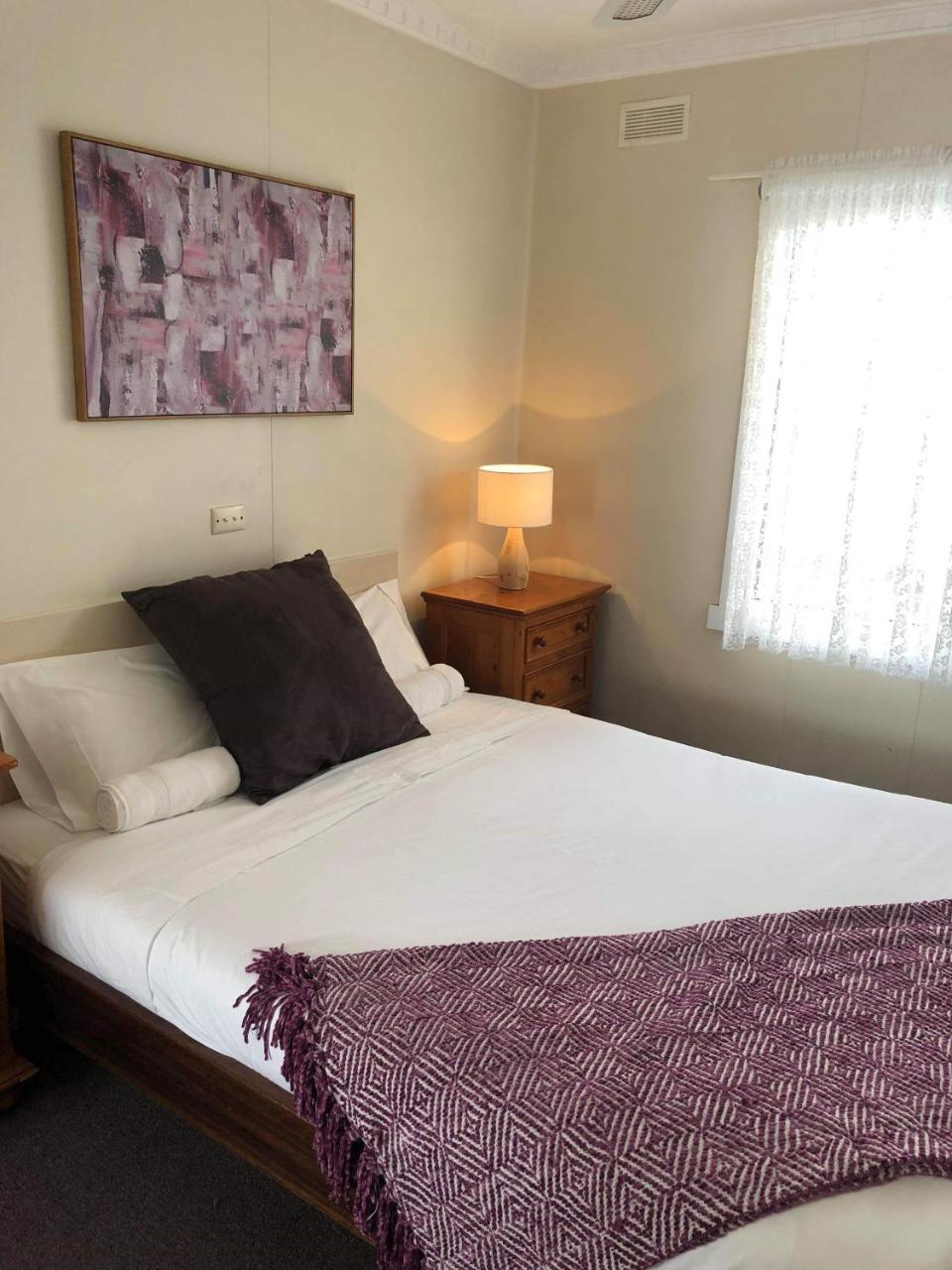 Lakes Jakaranda Holiday Units Lakes Entrance Exterior photo
